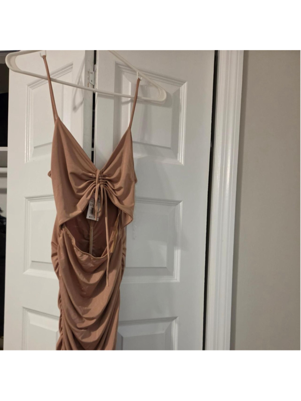 Madrag tan/beige dress with tie front detail and scrunched sides/back size small